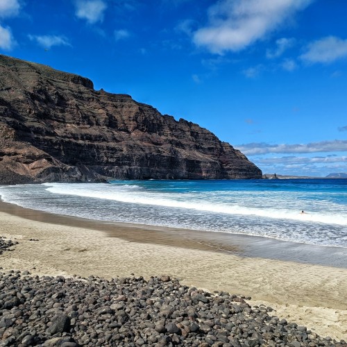 Playa de la Canteria a Orzola