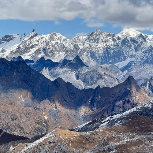 Bhutan travel gate