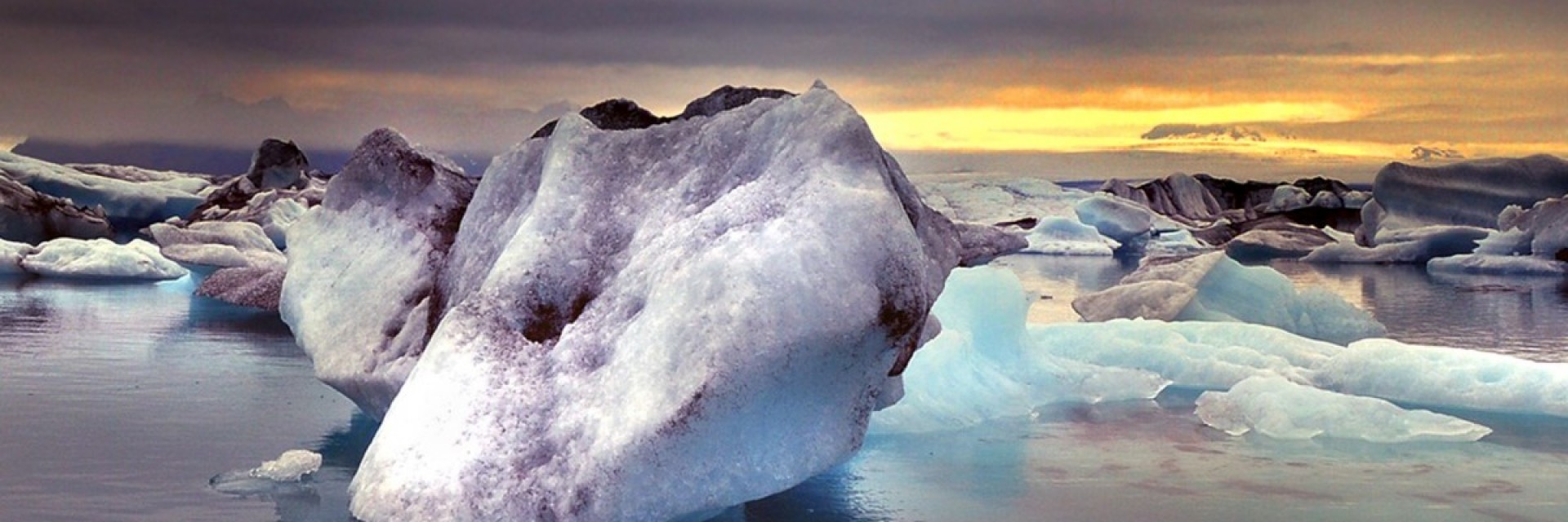 Jokullsarlon boat tours